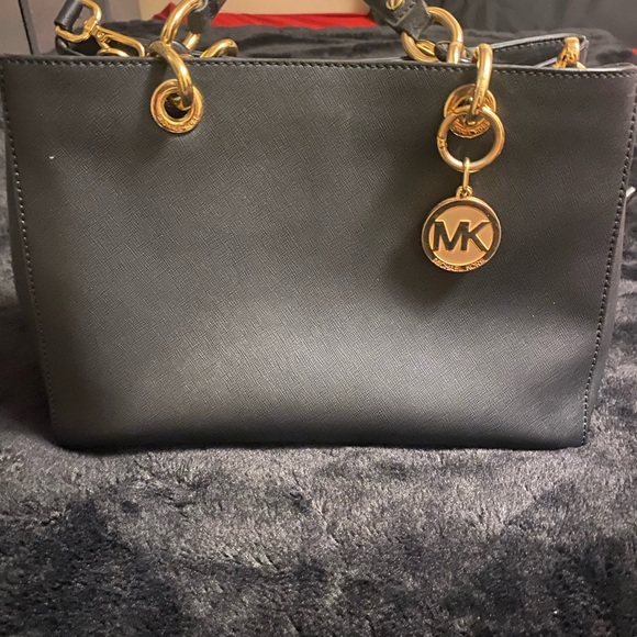 Michael Kors Black Shoulder Bag with Gold Accents - Picture 1 of 3